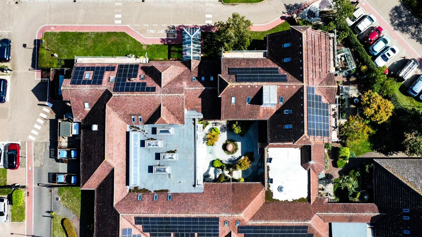 Keech Care Hospital, Bedfordshire, England, UK 160KW Project